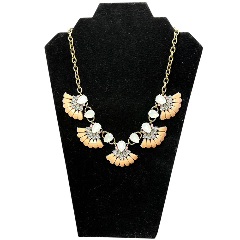 Blush & Opal‎ Fan Fringe Statement Necklace – Lucite Look Bib